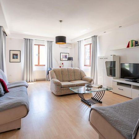 Apartmani&Soba Mimi Ровинь Экстерьер фото