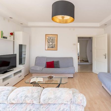 Apartmani&Soba Mimi Ровинь Экстерьер фото