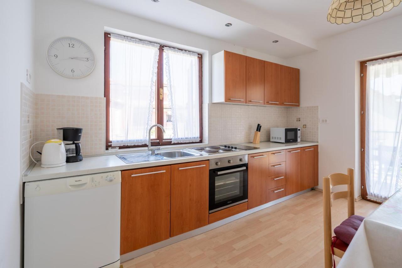 Apartmani&Soba Mimi Ровинь Экстерьер фото