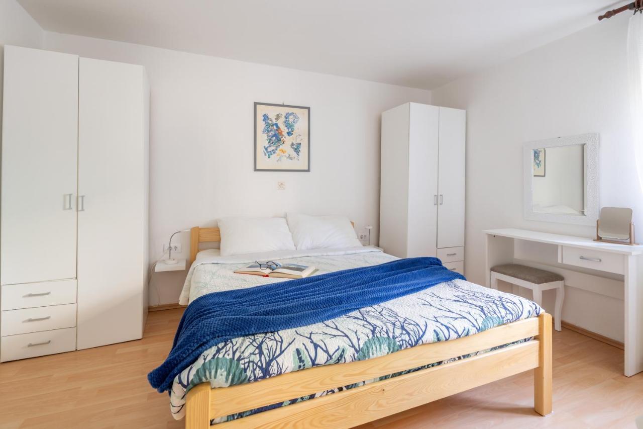 Apartmani&Soba Mimi Ровинь Экстерьер фото