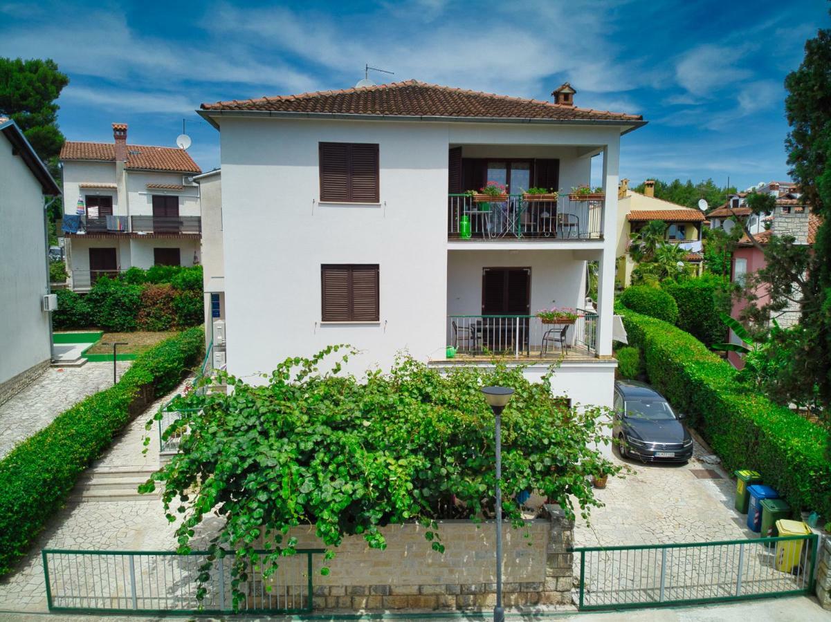 Apartmani&Soba Mimi Ровинь Экстерьер фото