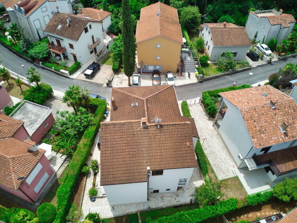 Apartmani&Soba Mimi Ровинь Экстерьер фото