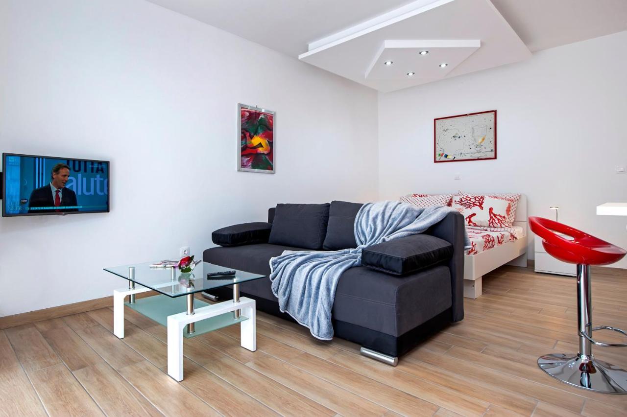 Apartmani&Soba Mimi Ровинь Экстерьер фото