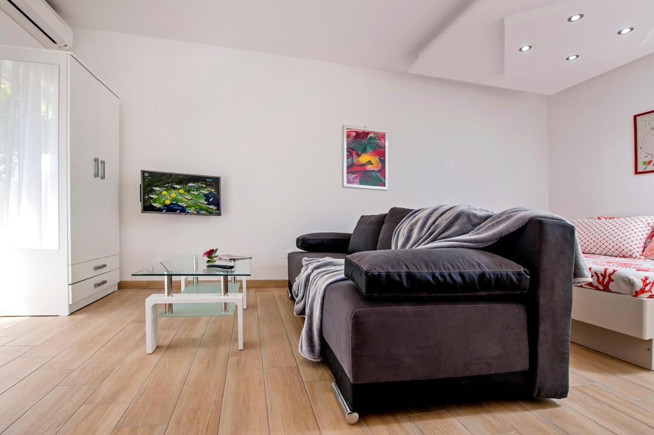 Apartmani&Soba Mimi Ровинь Экстерьер фото